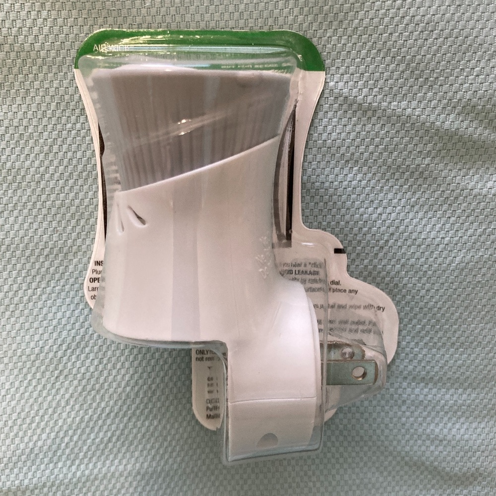 Air Wick Scented Oil Warmer-Brand New!